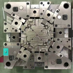 Moule d\'injection 3